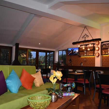 Hotel Bambu Inn Σαλέντο Εξωτερικό φωτογραφία