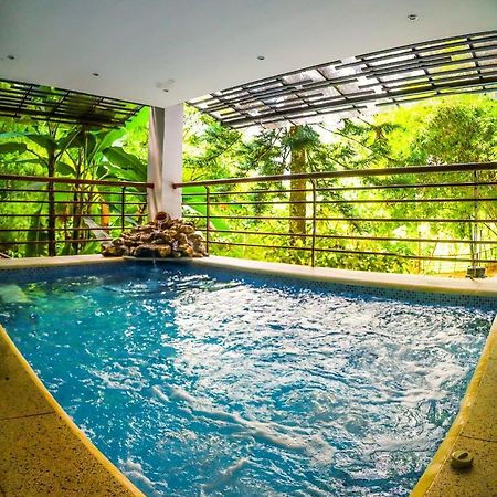 Hotel Bambu Inn Σαλέντο Εξωτερικό φωτογραφία