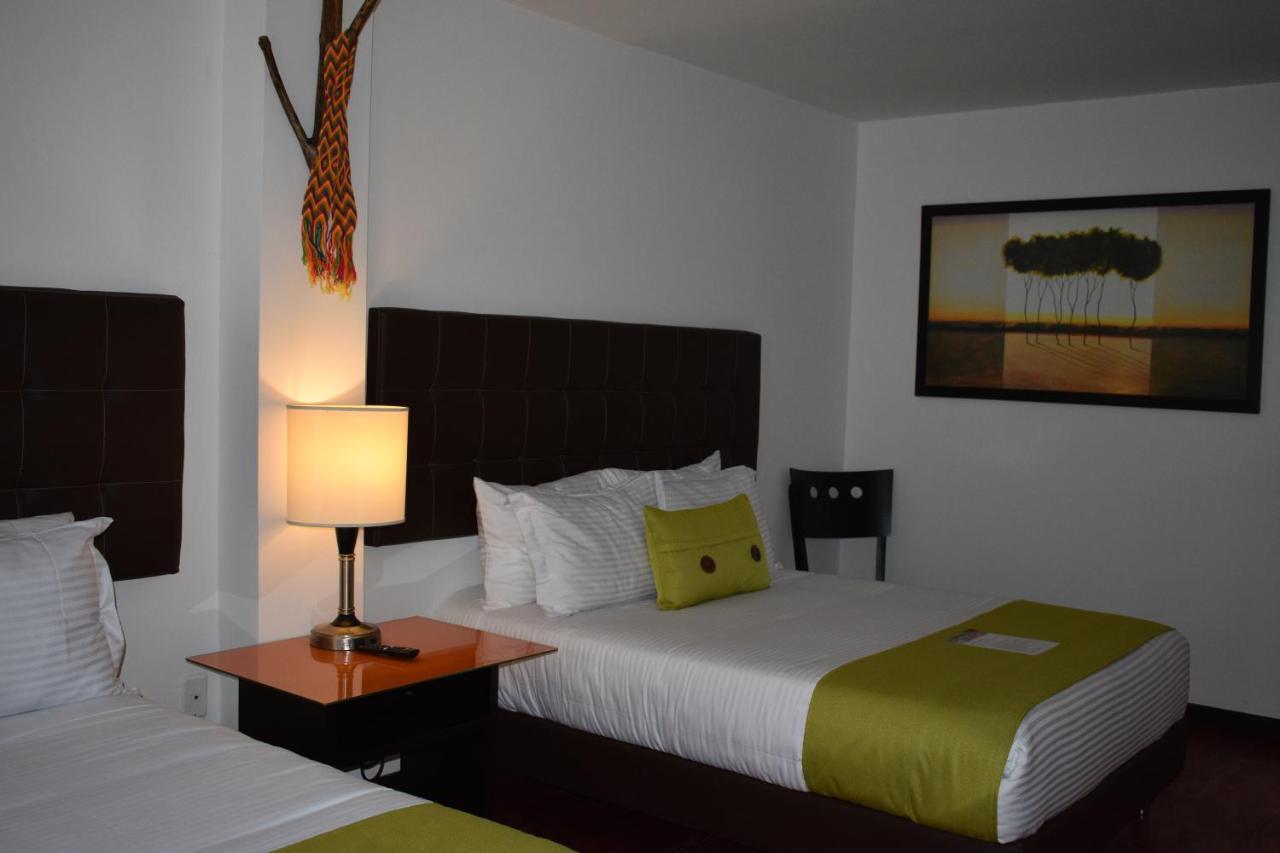 Hotel Bambu Inn Σαλέντο Εξωτερικό φωτογραφία