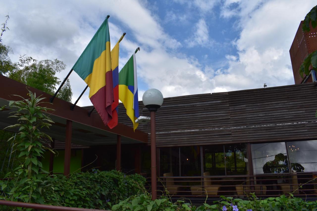 Hotel Bambu Inn Σαλέντο Εξωτερικό φωτογραφία