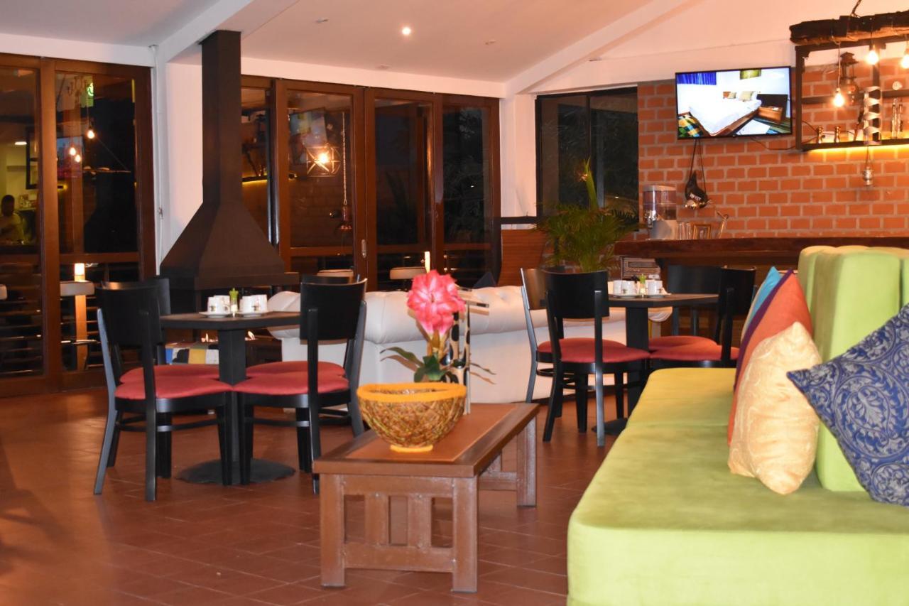 Hotel Bambu Inn Σαλέντο Εξωτερικό φωτογραφία