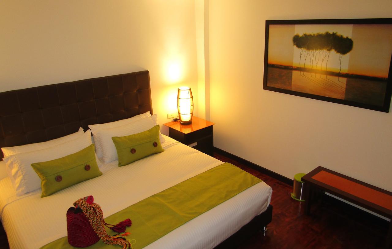 Hotel Bambu Inn Σαλέντο Εξωτερικό φωτογραφία