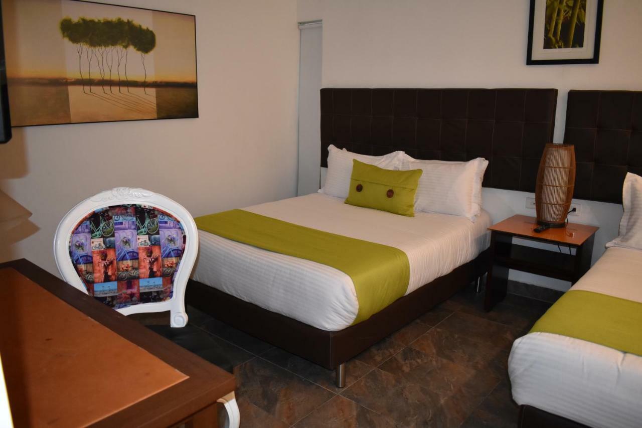 Hotel Bambu Inn Σαλέντο Εξωτερικό φωτογραφία