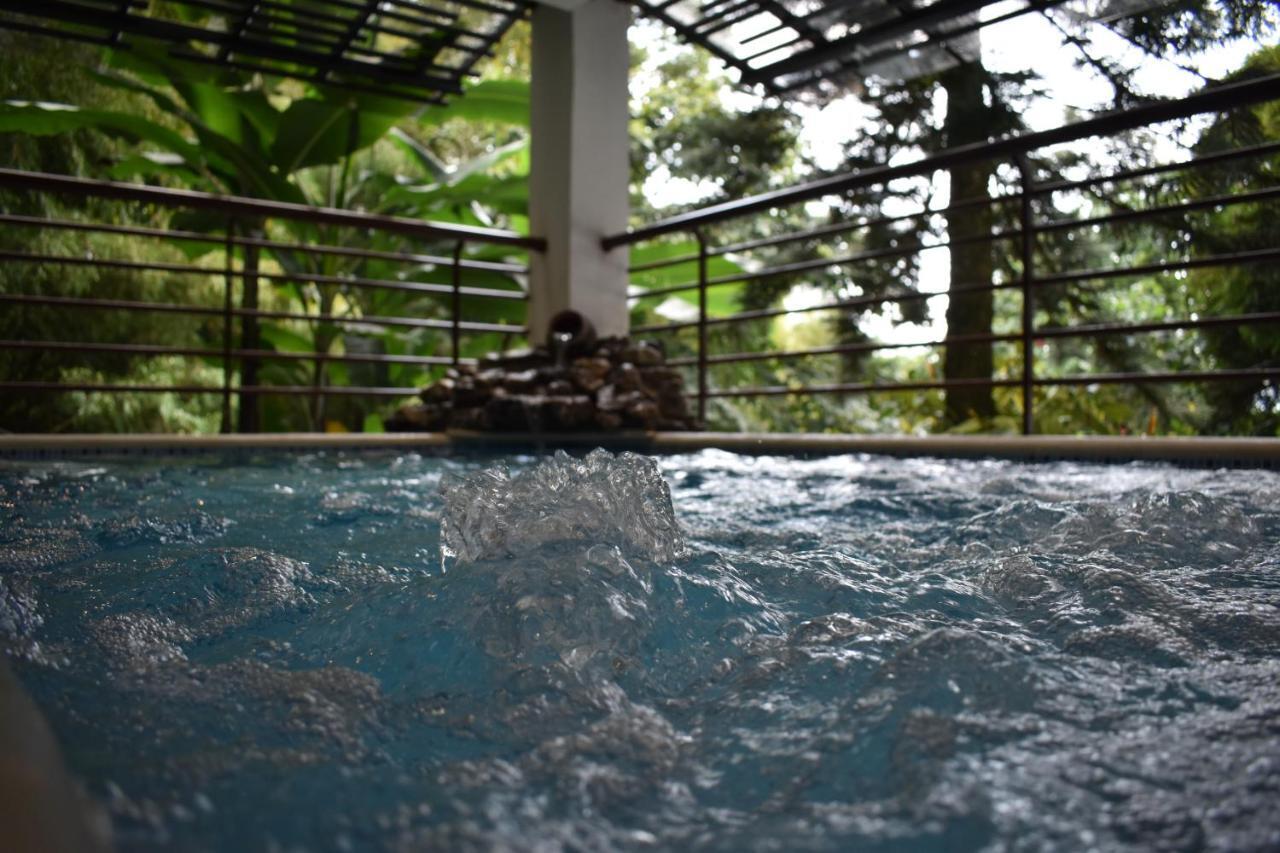 Hotel Bambu Inn Σαλέντο Εξωτερικό φωτογραφία